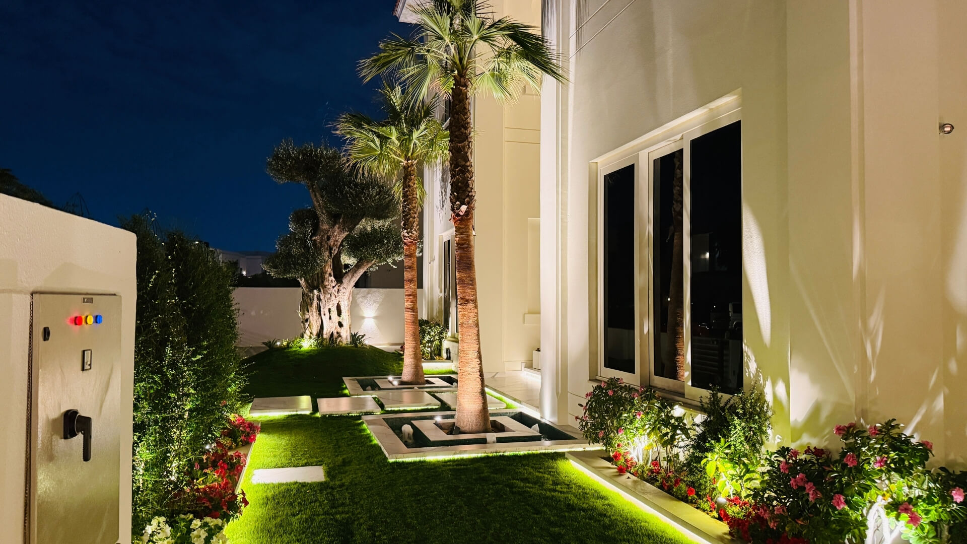 Plants and Trees For Dubai Villa Garden