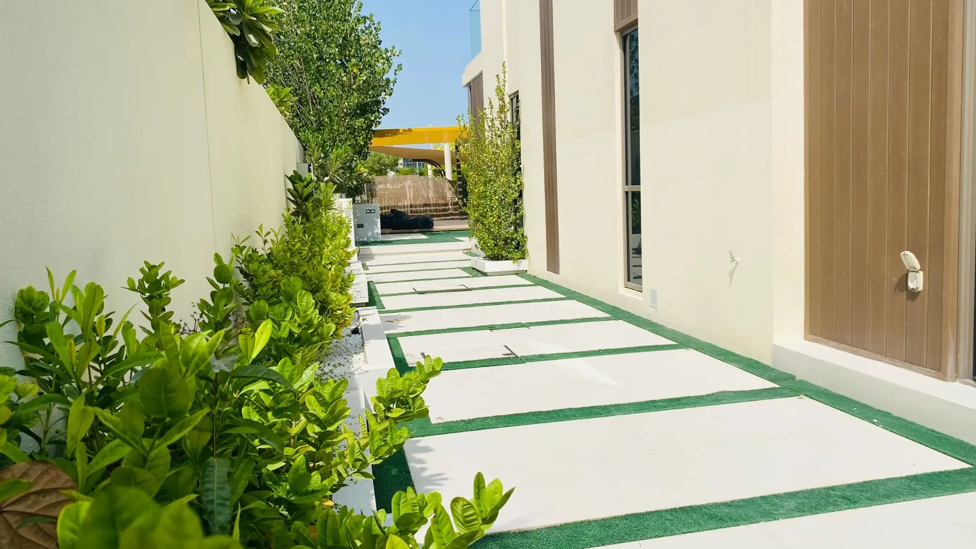 Floor Tiling Services in UAE